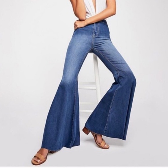 Free People Just Float On Flare Boho Western 70’ Jeans Women’s Sz 29 - Picture 1 of 7